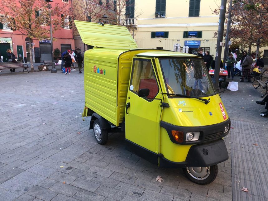 Il Villaggio su tre ruote. L’Ape Car del Villaggio di Genova!